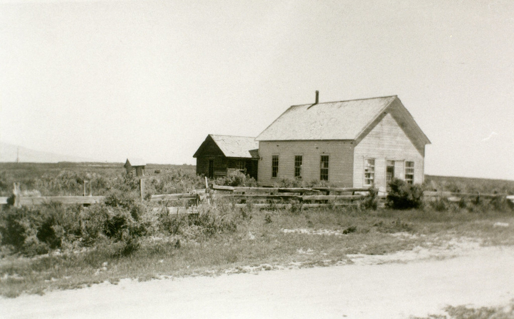 Soldier Bridge School, DeWitt, California. Courtesy of Franklin Dill.