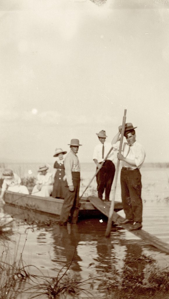 Ready to launch near Milford, 1905. Courtesy of Marge C. Foster