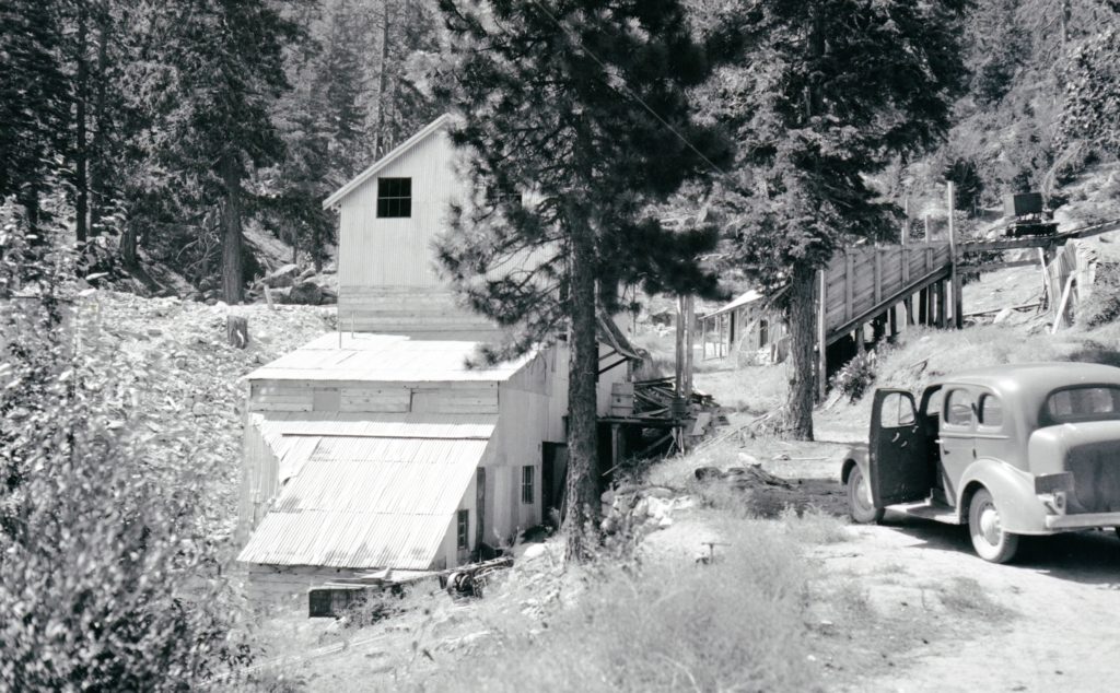 Honey Lake Gold Mine, 1936. Courtesy of Jere Baker