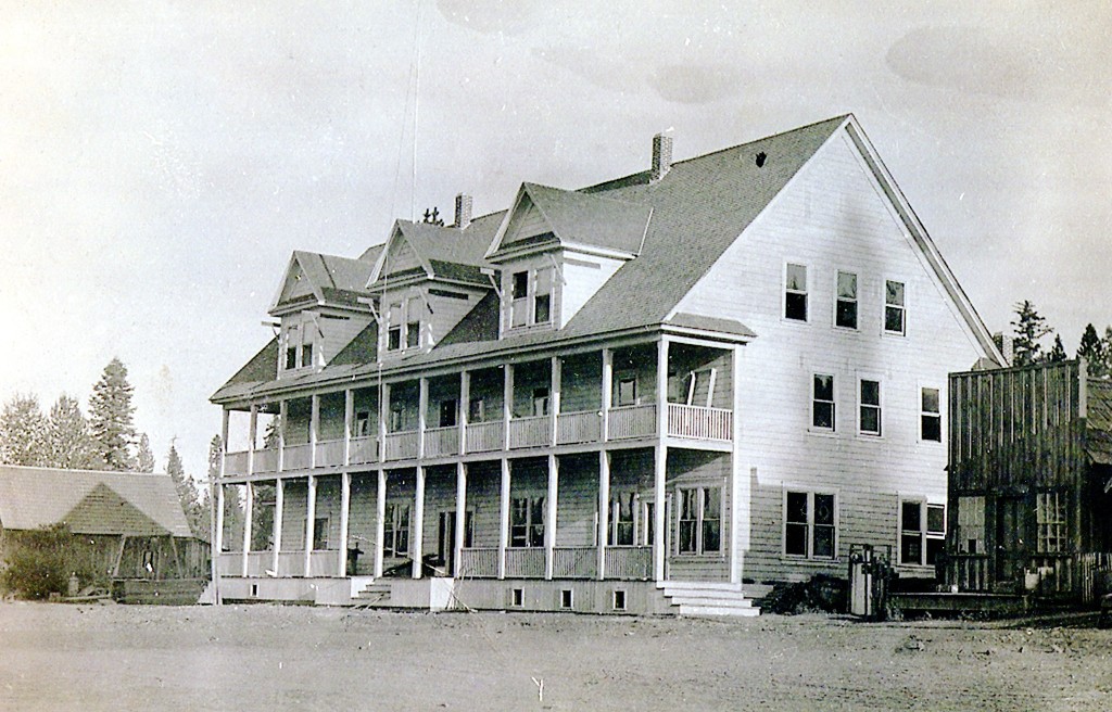 Sorsoli Hotel, 1908. Courtesy of Jo-Al Smith