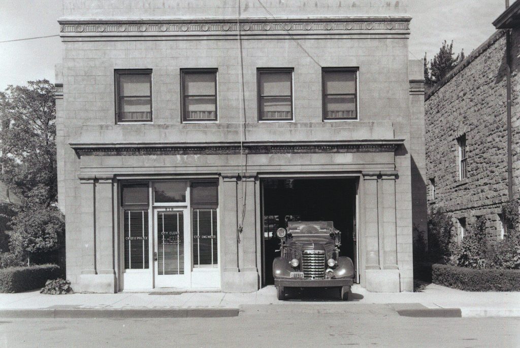 Susanville city/fire hall.