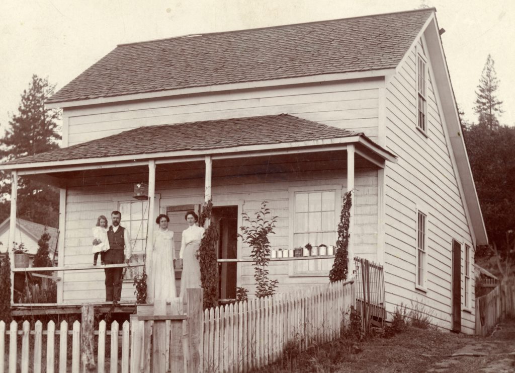 B.R. Zimmerman residence, 45 South Pine Street, circa 1890. Courtesy of B.R. Zimmerman Collection